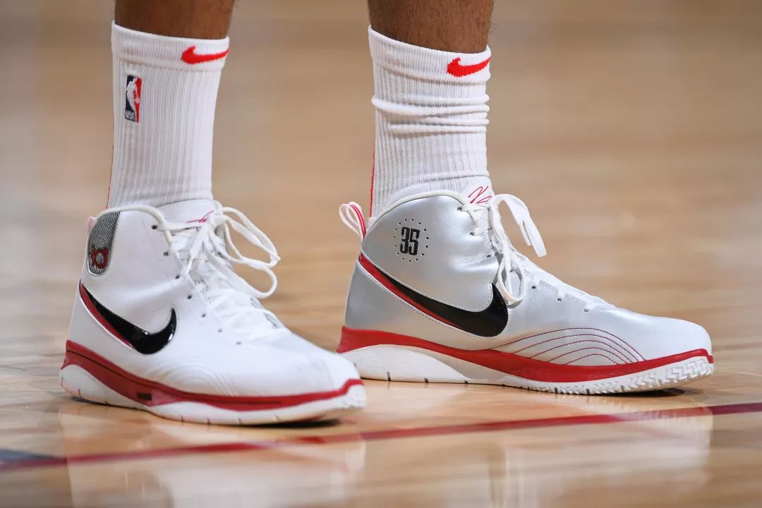 ld sports-包含这也行？赛后埃因霍温调整名单以备社区盾AC米兰迎来里程碑备战NBA季后赛，赛前孟菲斯灰熊备战NBA季后赛的词条