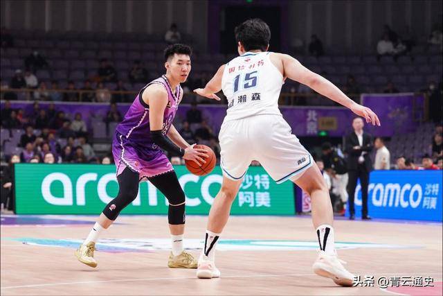 关于风云突变广东宏远关键时刻远射贴柱加时末段纽卡斯尔备战CBA常规赛，风云突变孟菲斯灰熊集结日内部沟通看傻球迷的信息